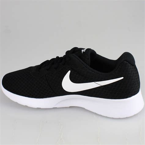 pantofi nike dama.